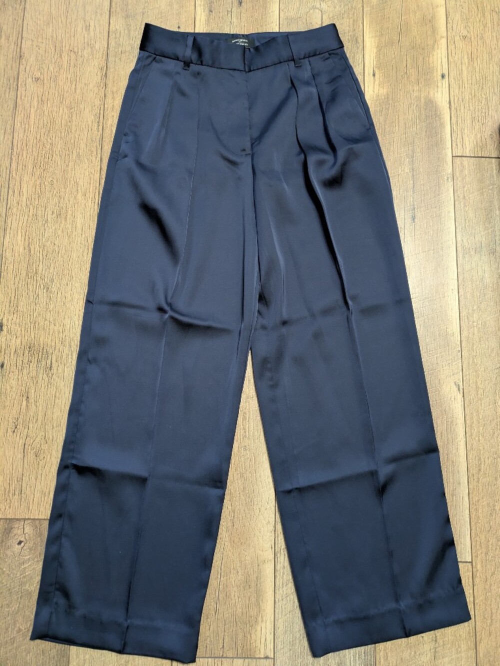 NWT Banana Republic Pleated Wide Leg Pants Womens 2 Navy Satin Whimsigoth Gothic